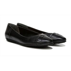 Sleek Black Leather Women's Loafers